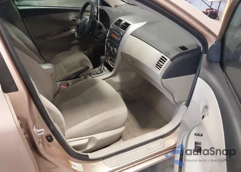 2011 Toyota Corolla Le z USA, uszkodzony, nr VIN 2T1BU4EE8BC728814